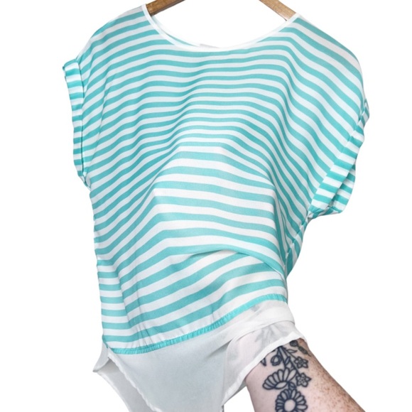 A.n.a Women's Vintage Striped Short Sleeve Oversized Crewneck Lightweight Blouse - Picture 5 of 16